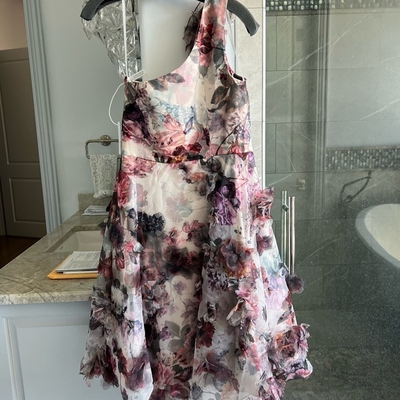 MARCHESA NOTTE One-Shoulder Tulle Dress w/ 3D Applique - Picture 9 of 13